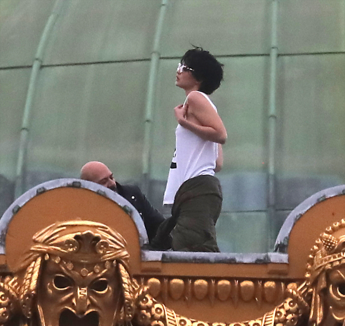 Gigi Hadid Braless Side Boob on a Photo Shoot