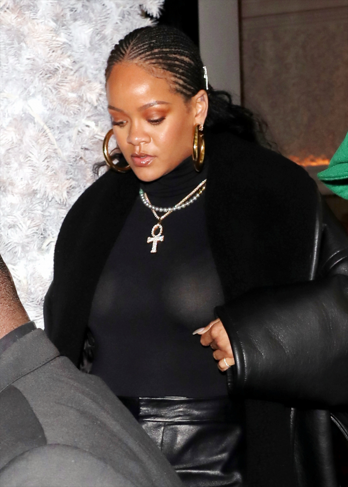 Rihanna Wearing Skin Tight Black Spandex