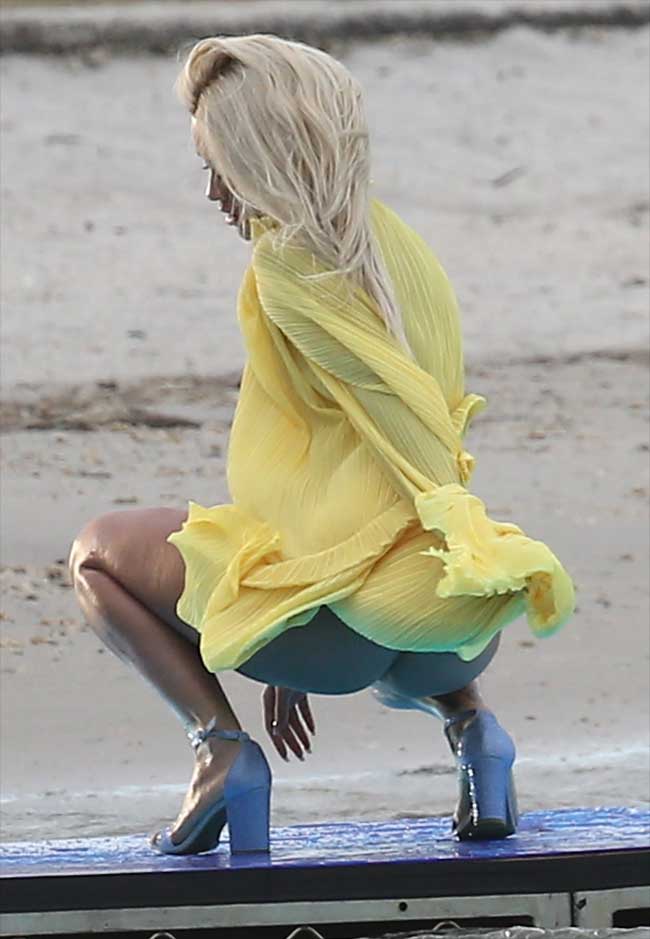 Rita Ora Bare Ass On a Music Video Shoot