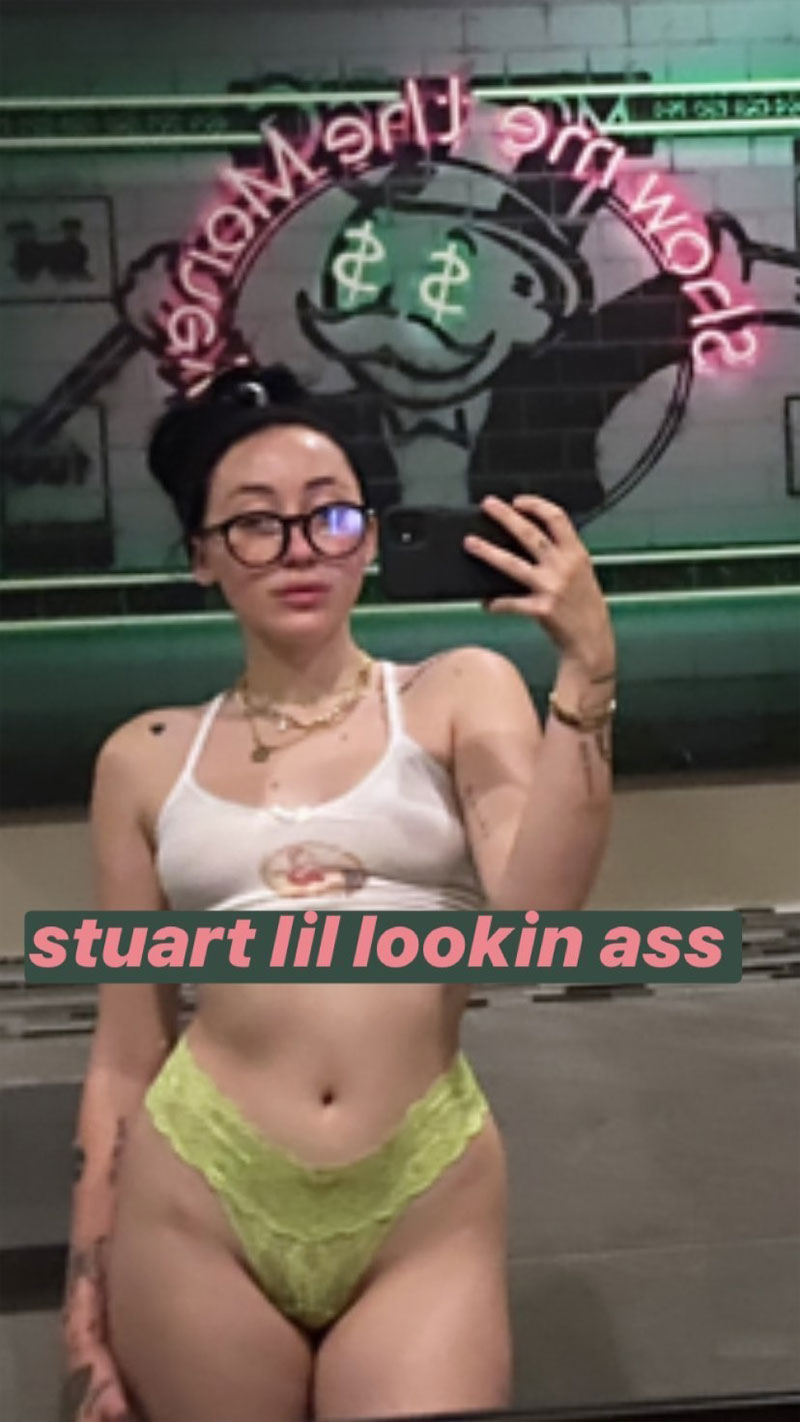 panties, noah cyrus, miley cyrus sister, ass, leggy,