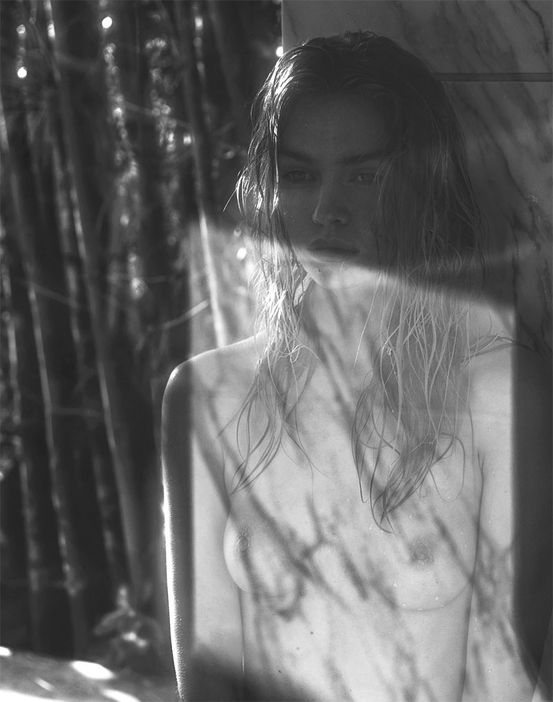 stella maxwell, lesbian, blonde, boobs, tits, breasts,