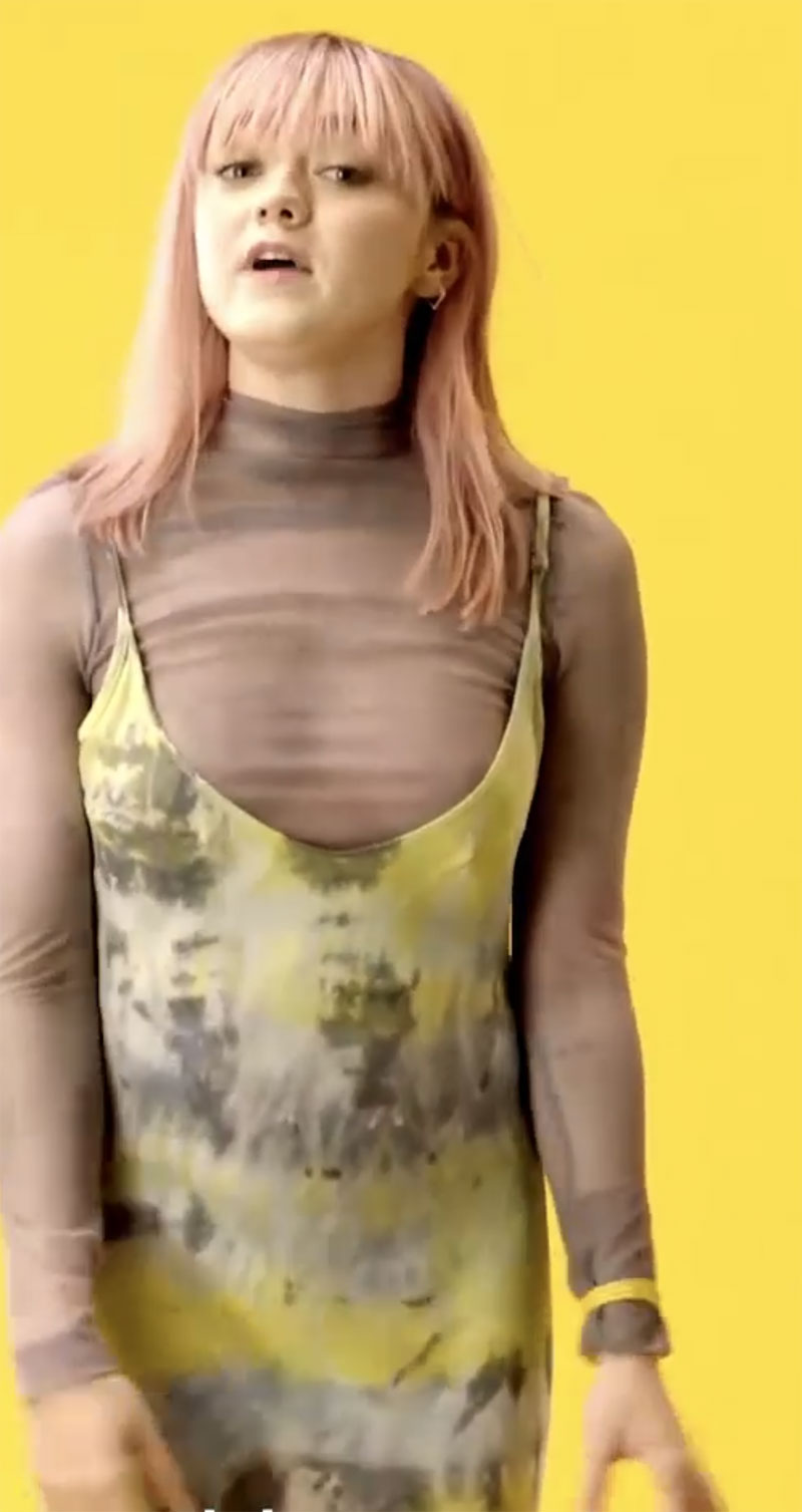 Maise Williams Braless Nipple Slip in a Jumper