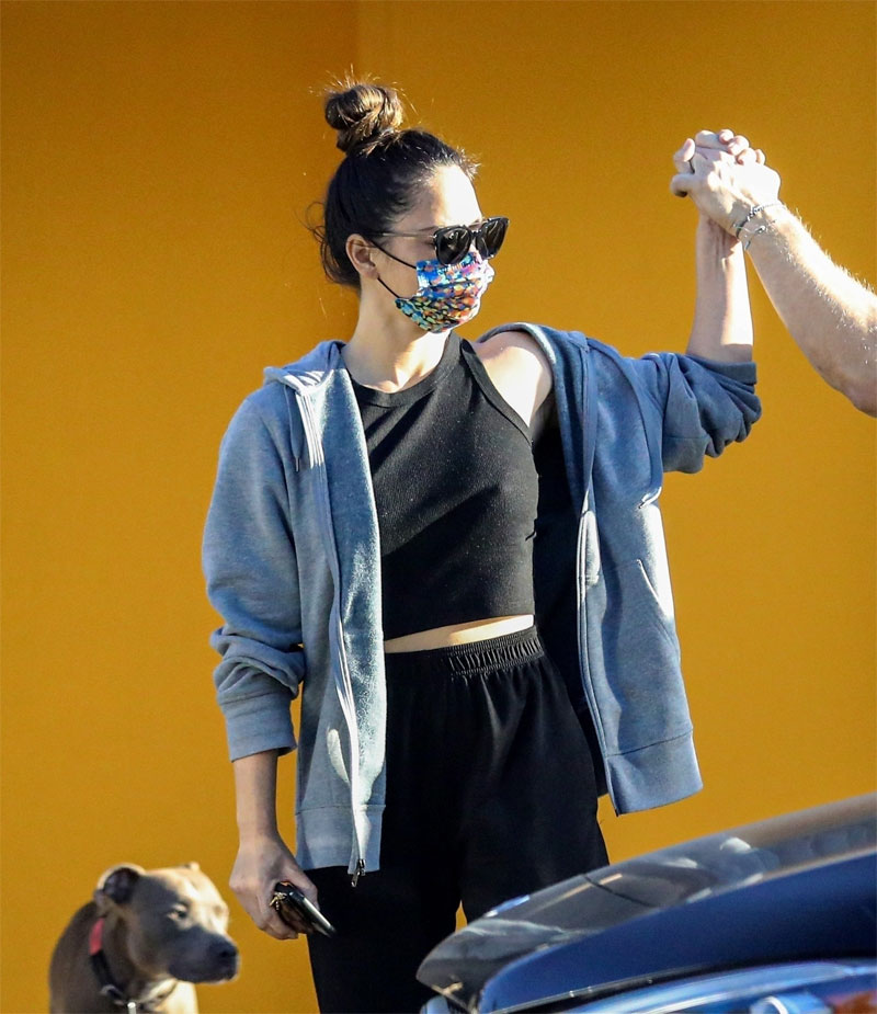 Olivia Munn Braless Nipple Pokies After a Workout