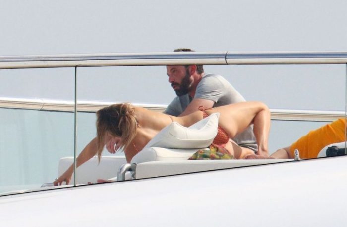 Jennifer Lopez Ass Grab Yacht Experience