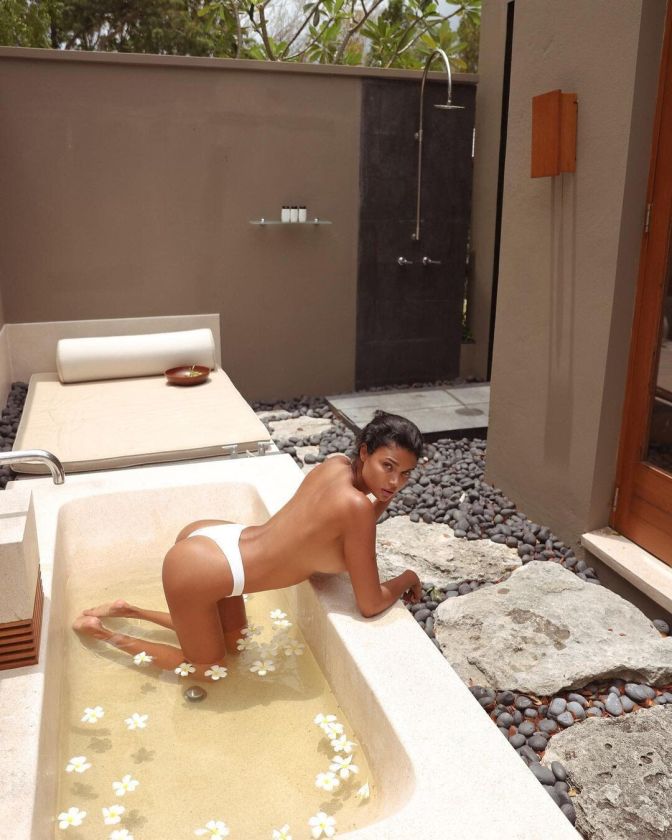 Daniela Braga Topless Balinese Sexy Photoshoot