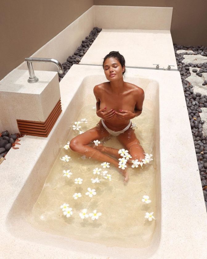 Daniela Braga Topless Balinese Sexy Photoshoot