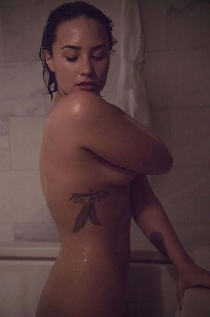 Demi Lovato Sexy Ass In A Hot Nude Photoshoot