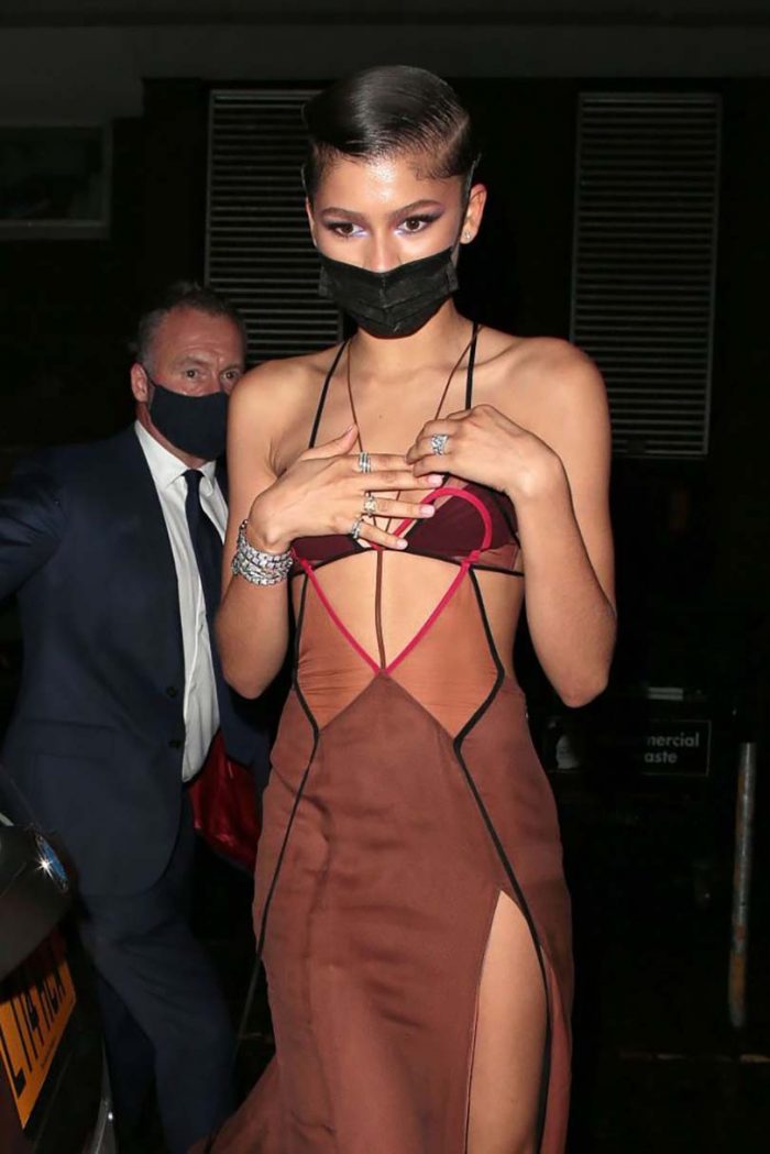 Zendaya Coleman Hot Body In A Skimpy Dress